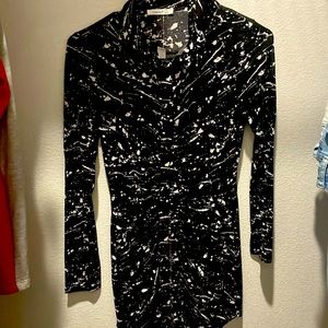 Medium forms to body dress